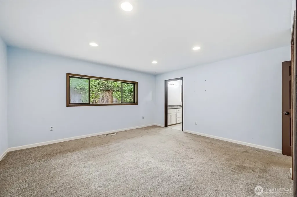8221 308th Avenue SE Issaquah WA 98027