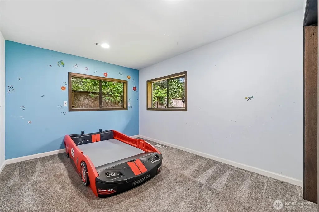 8221 308th Avenue SE Issaquah WA 98027
