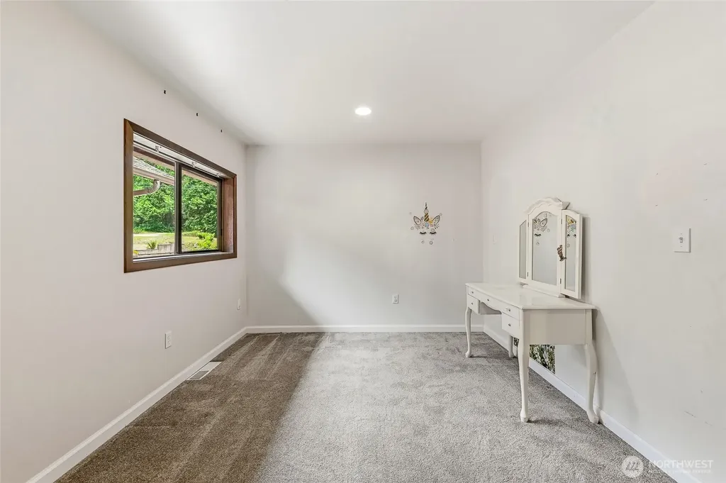 8221 308th Avenue SE Issaquah WA 98027