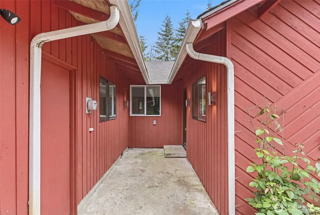 8221 308th Avenue SE Issaquah WA 98027