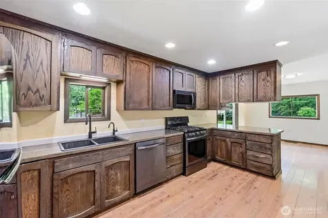 8221 308th Avenue SE Issaquah WA 98027