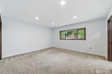 8221 308th Avenue SE Issaquah WA 98027