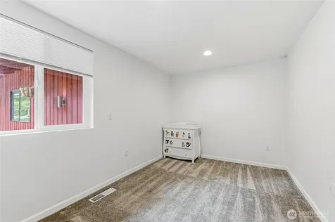 8221 308th Avenue SE Issaquah WA 98027