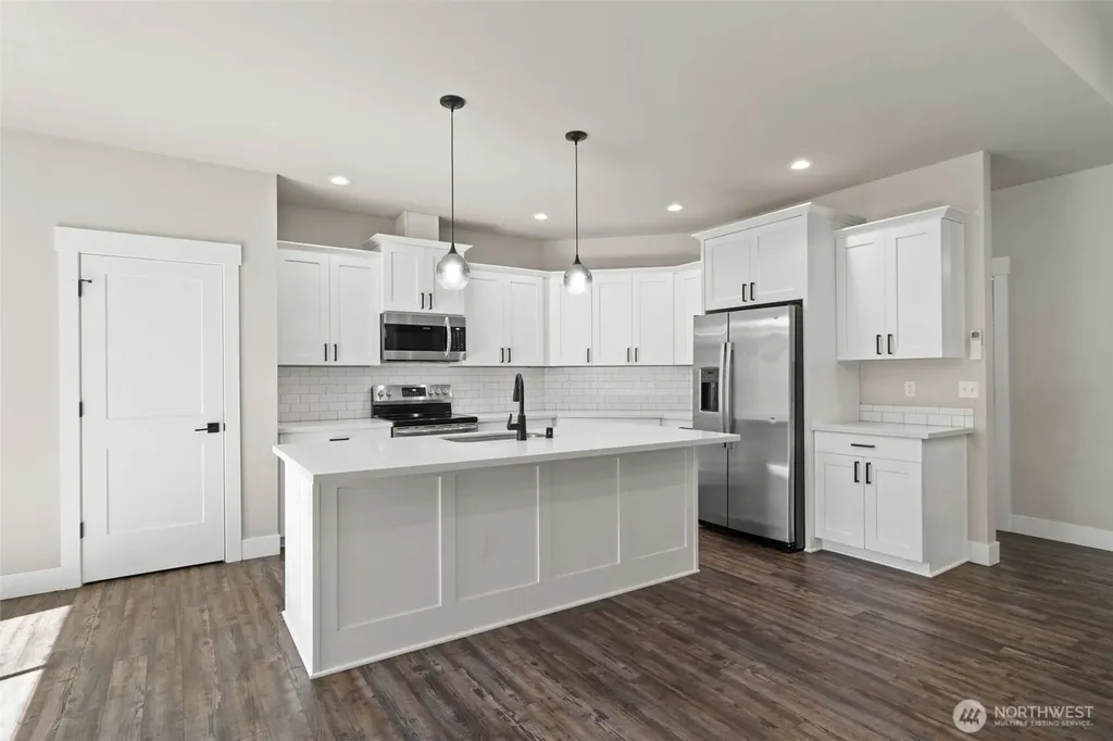 5144 Victory Drive SW Port Orchard WA 98367