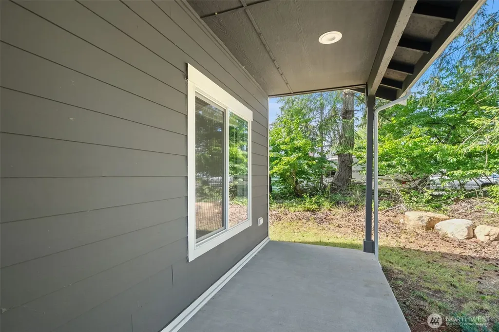 5144 Victory Drive SW Port Orchard WA 98367