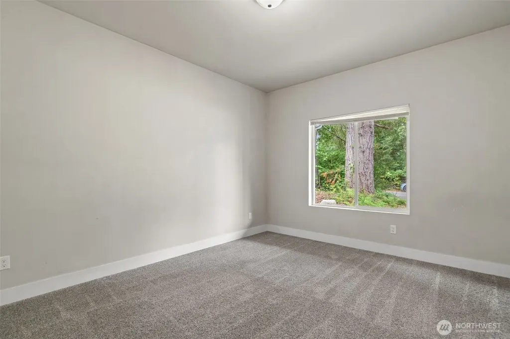 5144 Victory Drive SW Port Orchard WA 98367