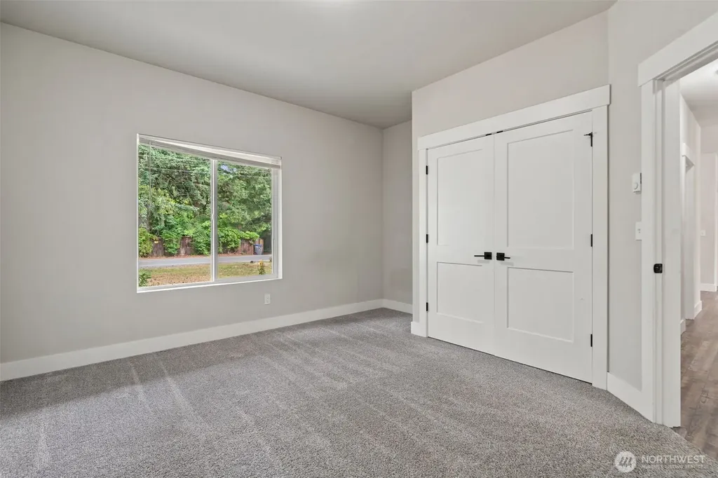 5144 Victory Drive SW Port Orchard WA 98367