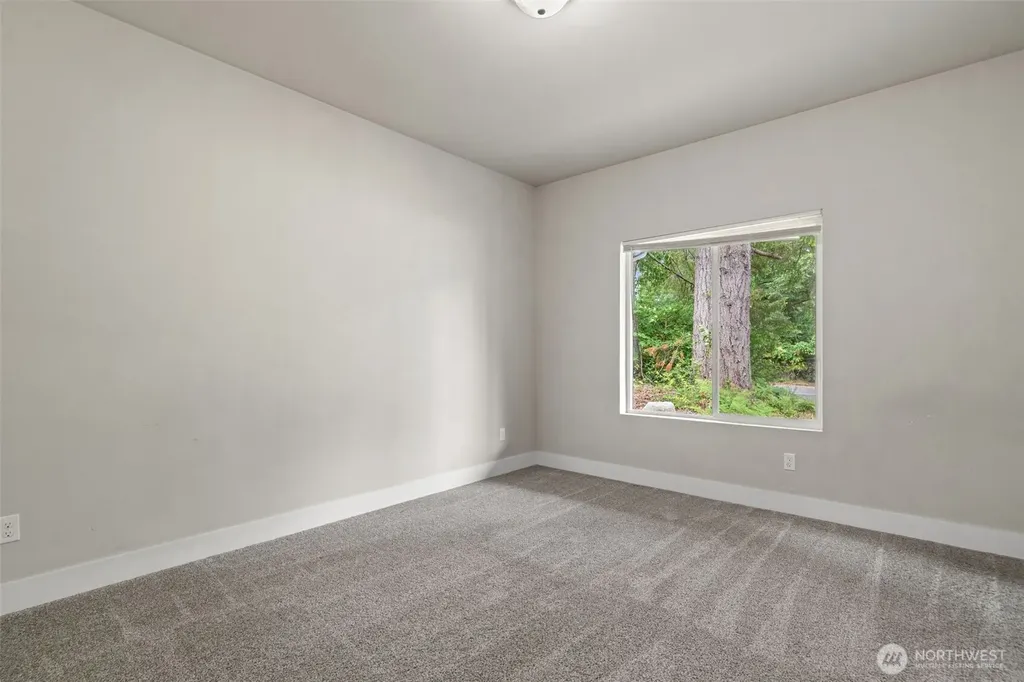 5144 Victory Drive SW Port Orchard WA 98367