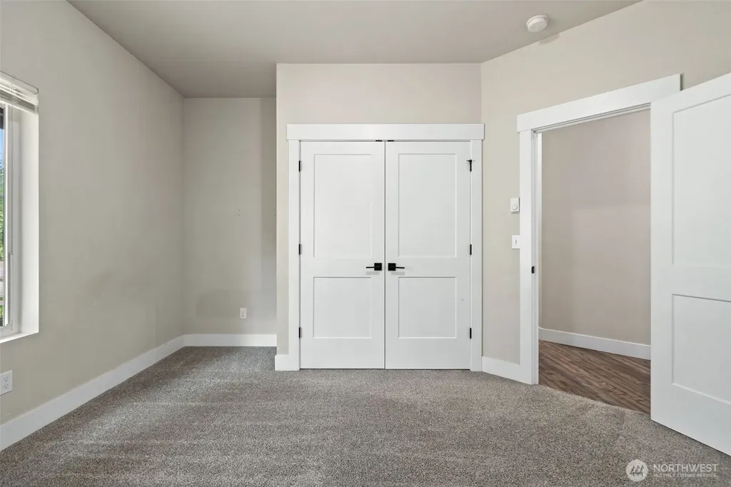 5144 Victory Drive SW Port Orchard WA 98367