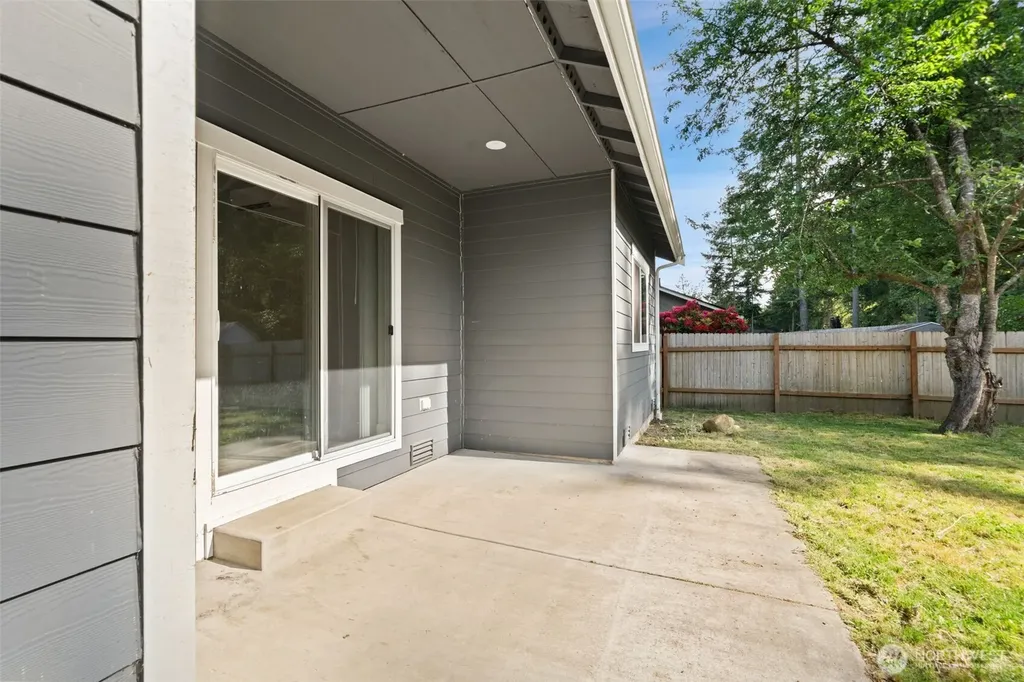 5144 Victory Drive SW Port Orchard WA 98367