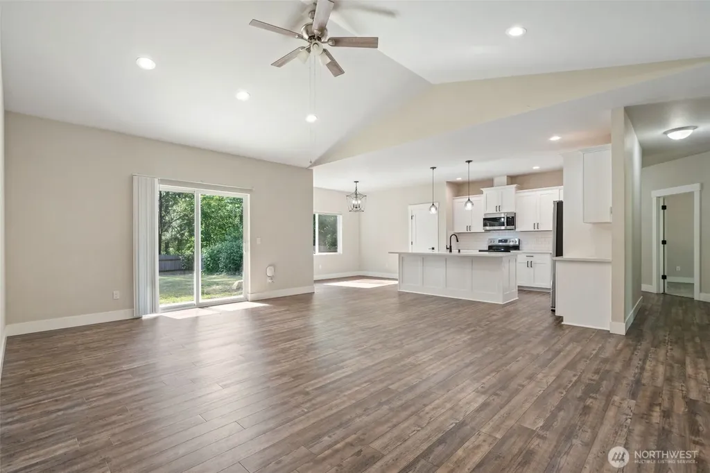 5144 Victory Drive SW Port Orchard WA 98367