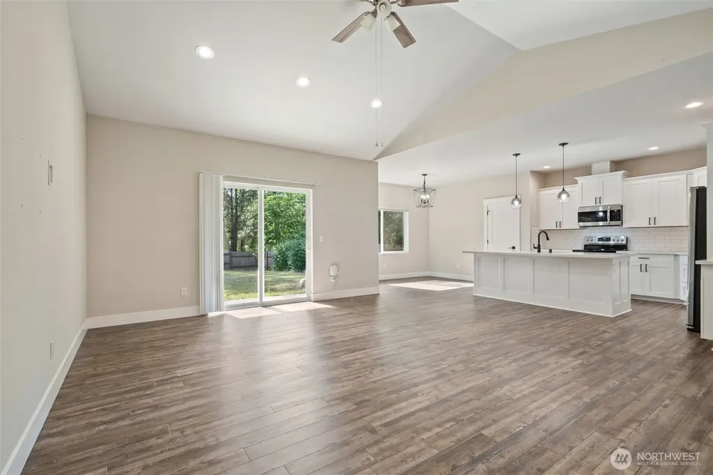 5144 Victory Drive SW Port Orchard WA 98367