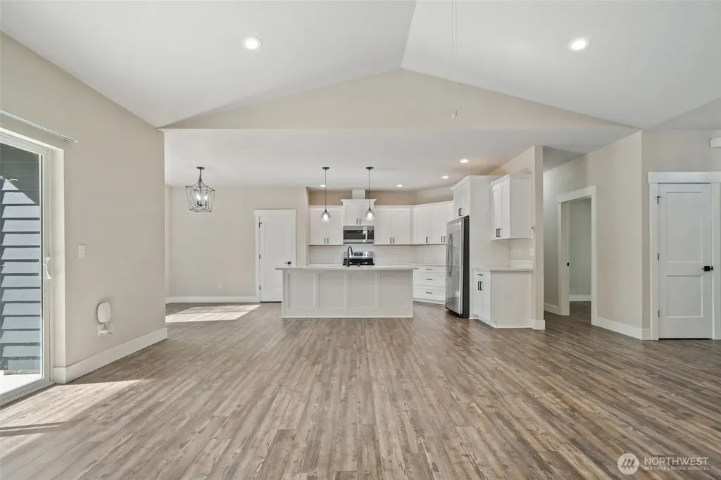 5144 Victory Drive SW Port Orchard WA 98367