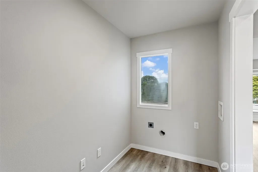 1624 Pine Street Everett WA 98201