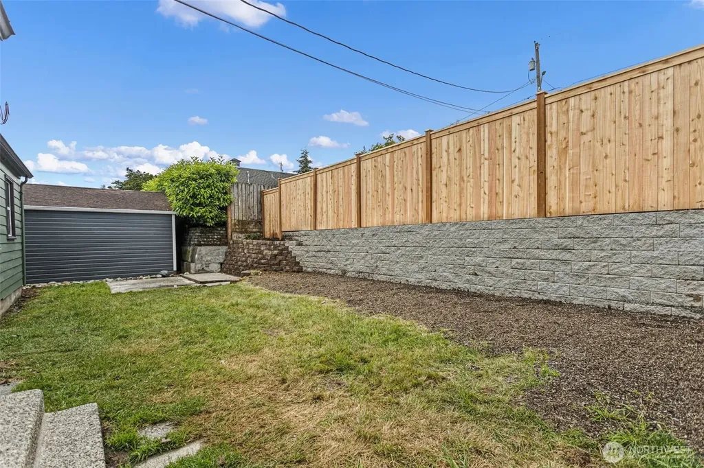 1624 Pine Street Everett WA 98201