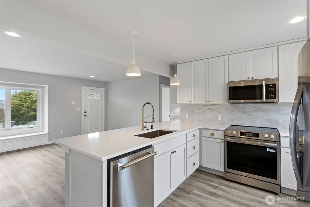 1624 Pine Street Everett WA 98201