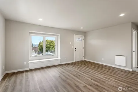 1624 Pine Street Everett WA 98201