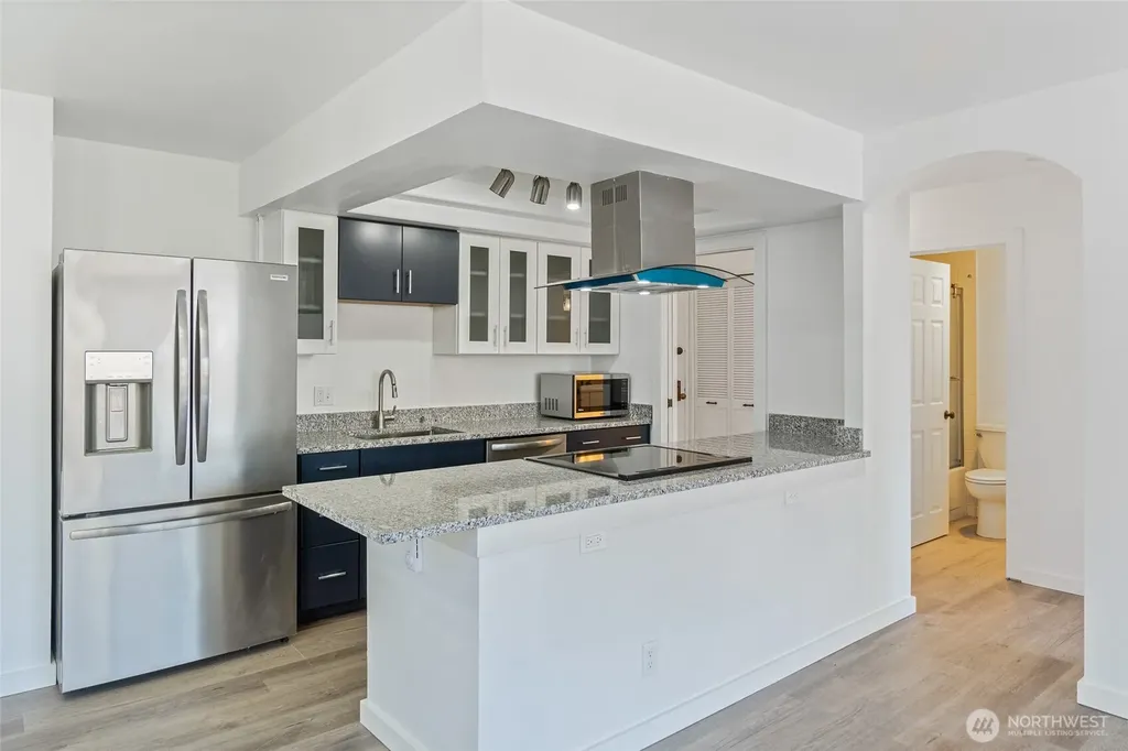 2201 3rd Avenue Seattle WA 98121