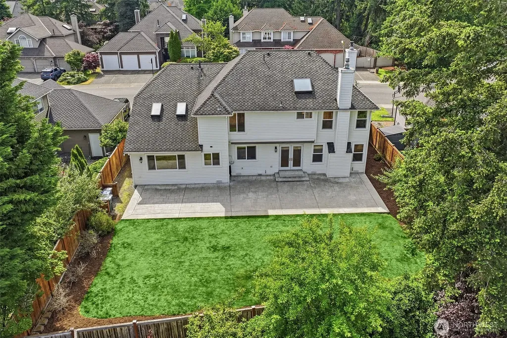 26032 SE 39th Way Sammamish WA 98029