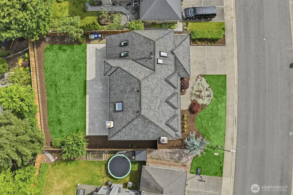 26032 SE 39th Way Sammamish WA 98029