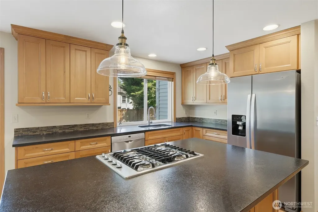 26032 SE 39th Way Sammamish WA 98029