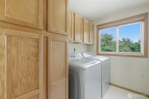 26032 SE 39th Way Sammamish WA 98029