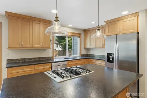 26032 SE 39th Way Sammamish WA 98029