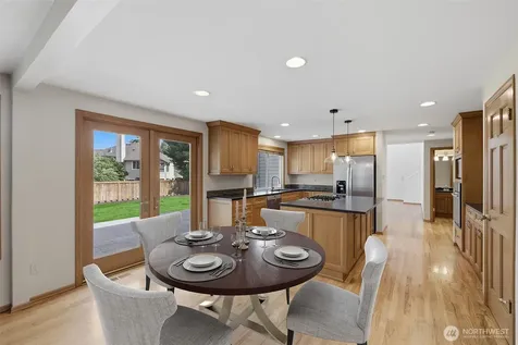 26032 SE 39th Way Sammamish WA 98029