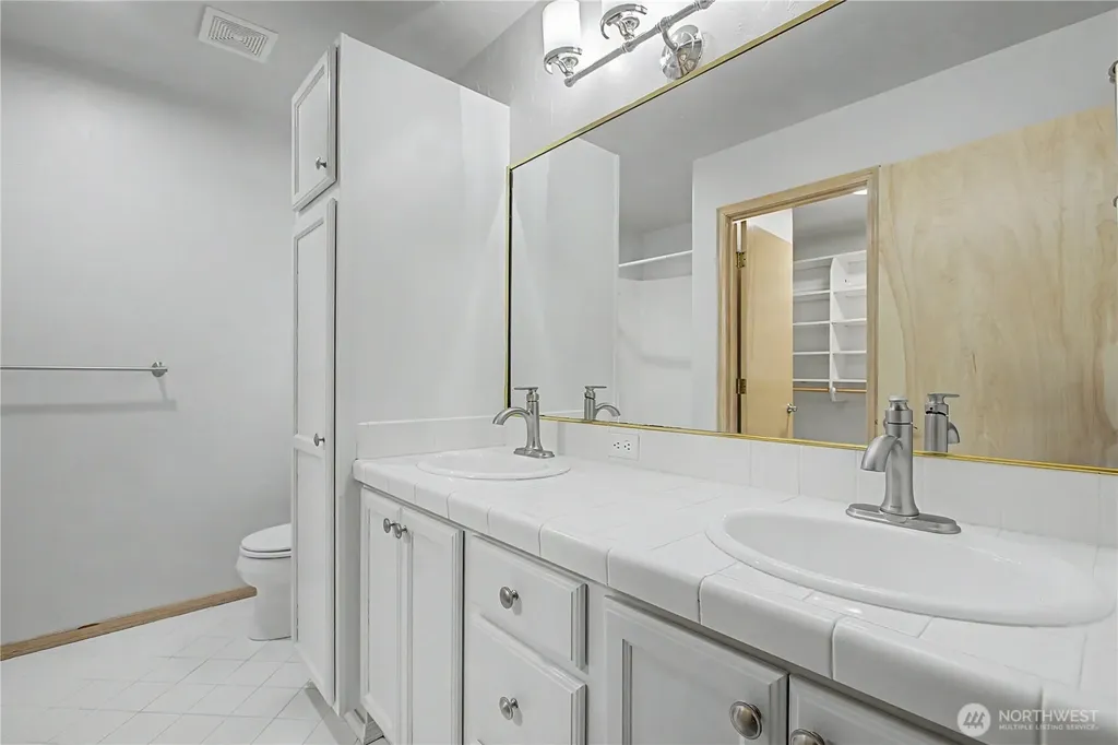 6604 Riviera Court SE Lacey WA 98513