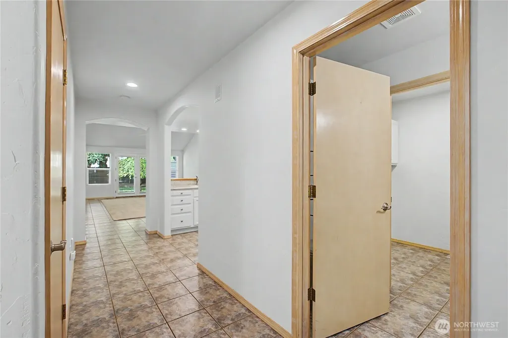 6604 Riviera Court SE Lacey WA 98513