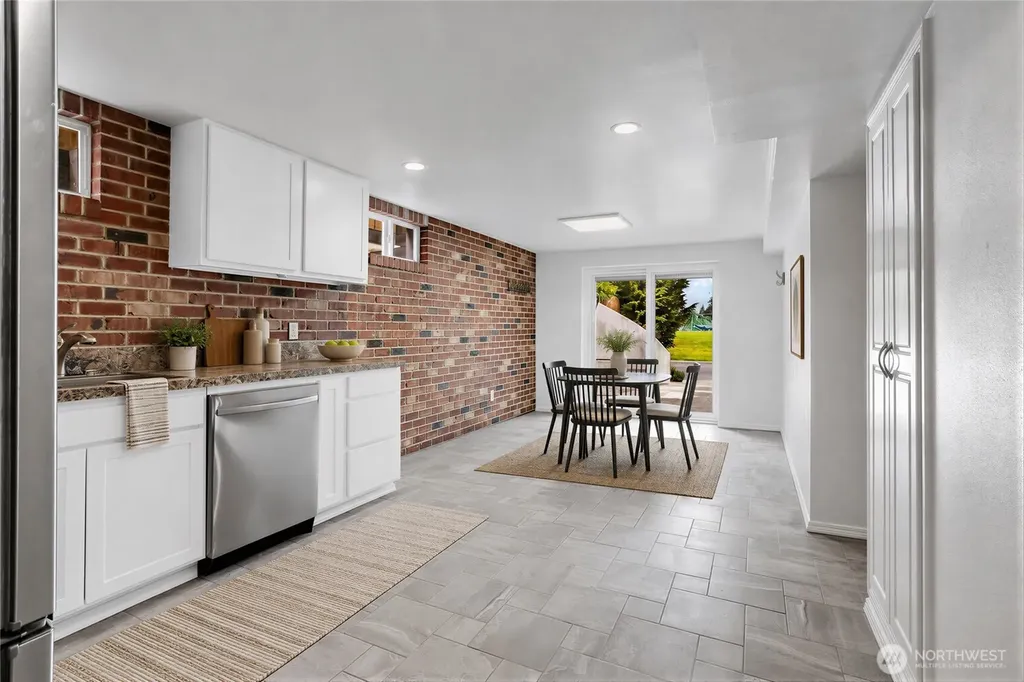 4828 Rucker Avenue Everett WA 98203