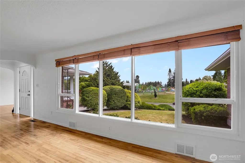 4828 Rucker Avenue Everett WA 98203