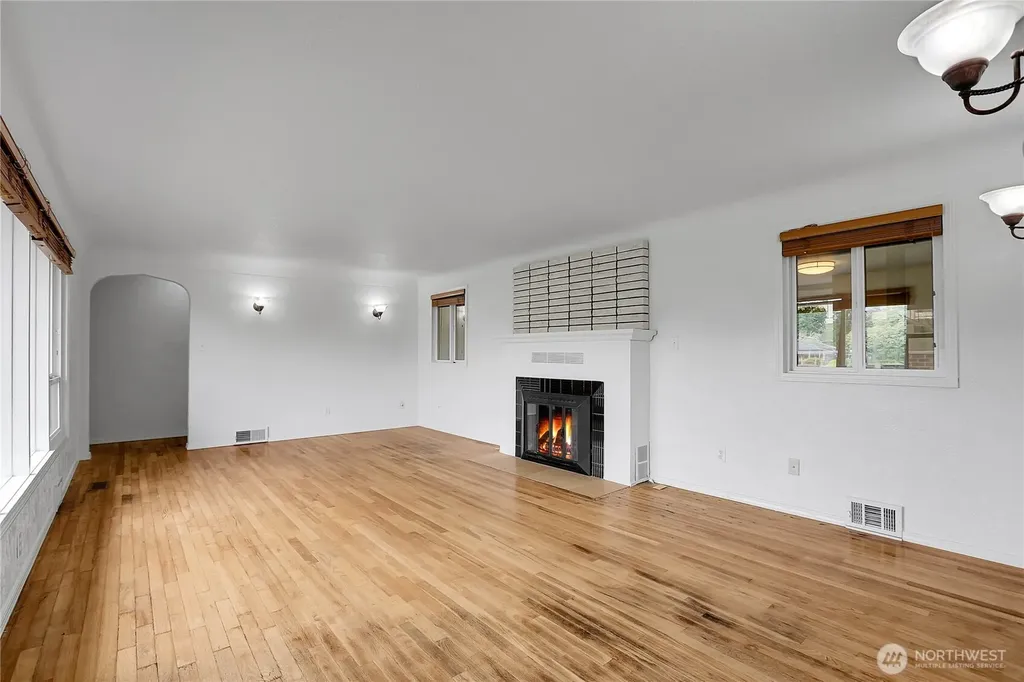 4828 Rucker Avenue Everett WA 98203