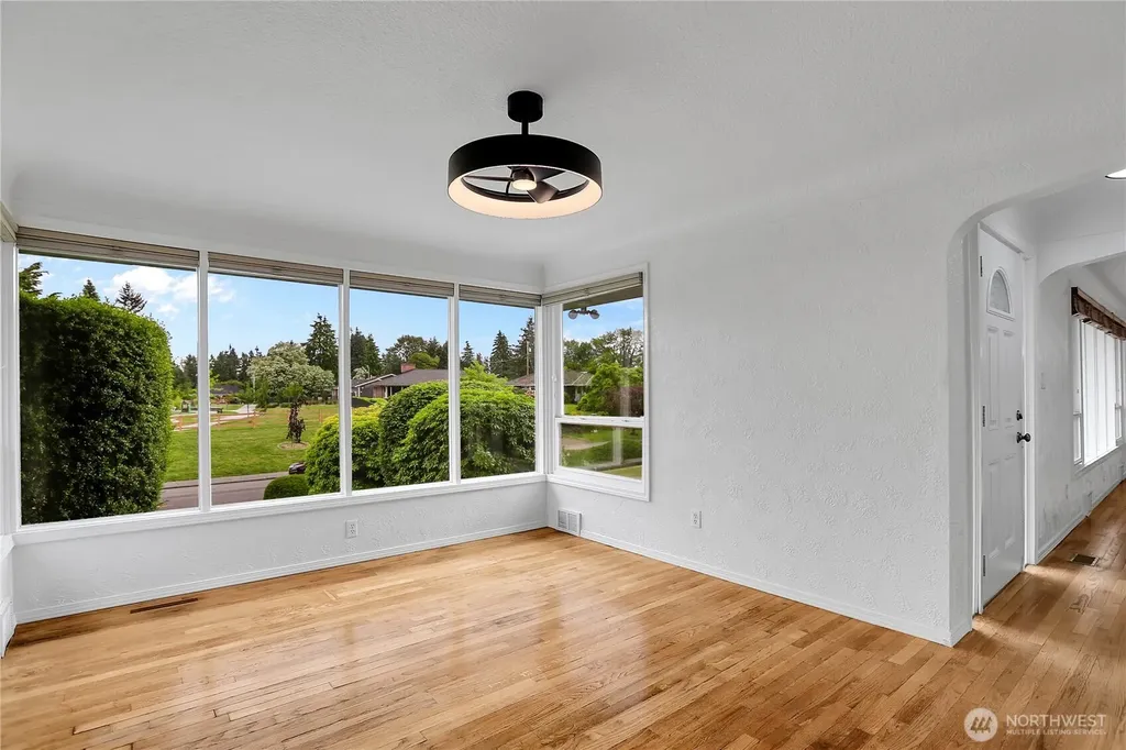 4828 Rucker Avenue Everett WA 98203