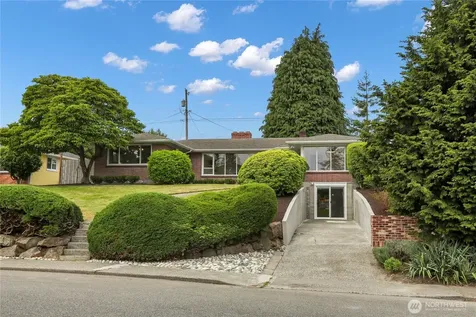 4828 Rucker Avenue Everett WA 98203