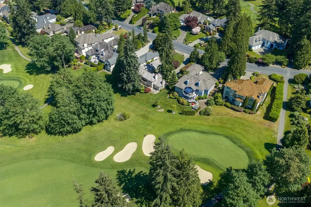 13713 209th Avenue NE Woodinville WA 98077