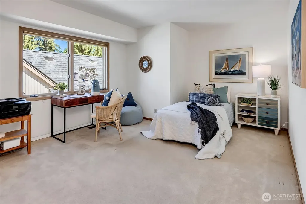 13713 209th Avenue NE Woodinville WA 98077