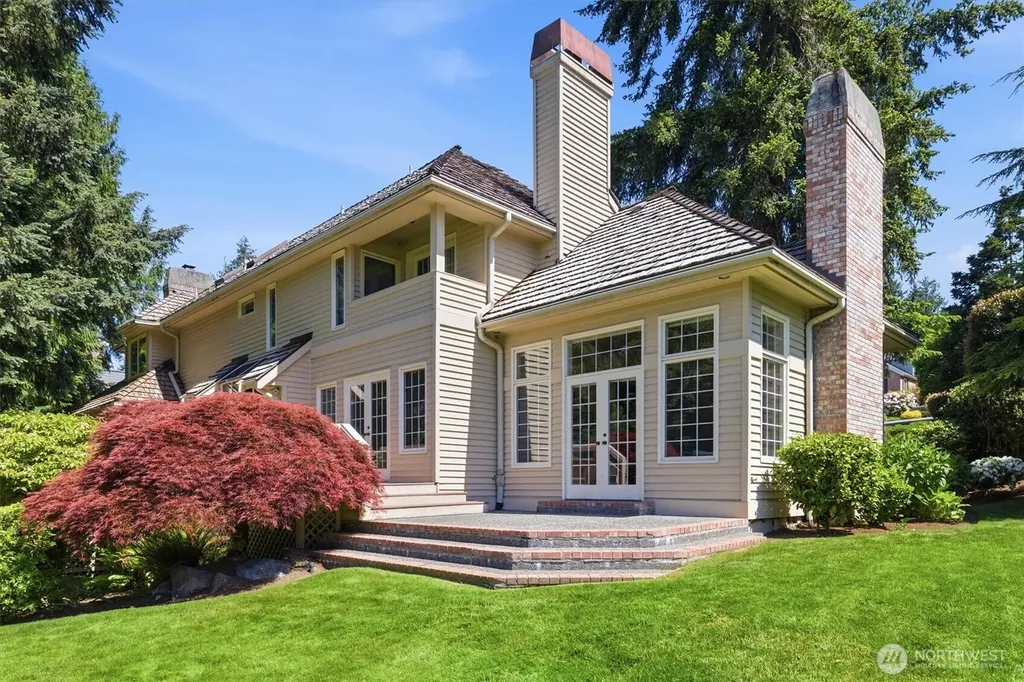 13713 209th Avenue NE Woodinville WA 98077