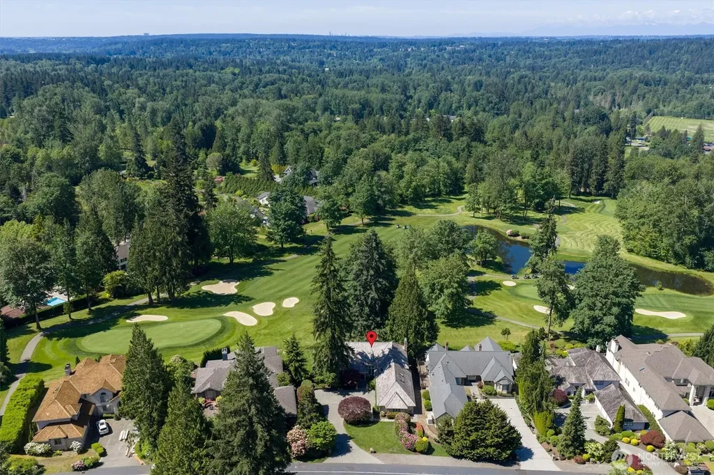 13713 209th Avenue NE Woodinville WA 98077