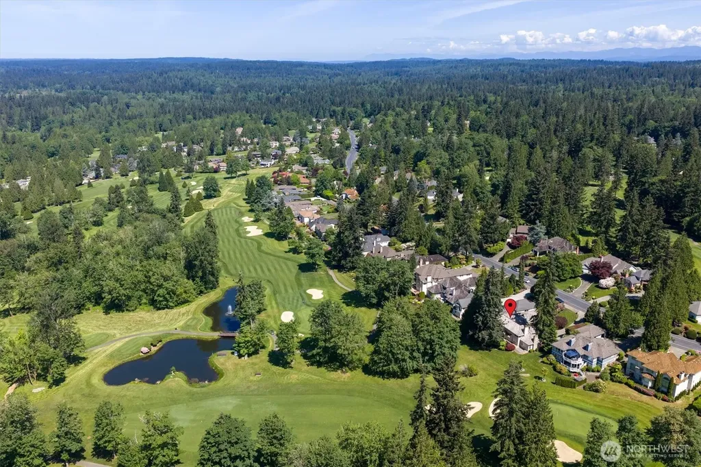 13713 209th Avenue NE Woodinville WA 98077