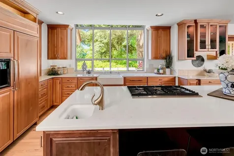 13713 209th Avenue NE Woodinville WA 98077
