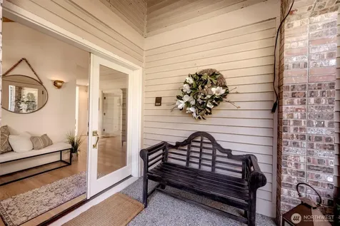 13713 209th Avenue NE Woodinville WA 98077