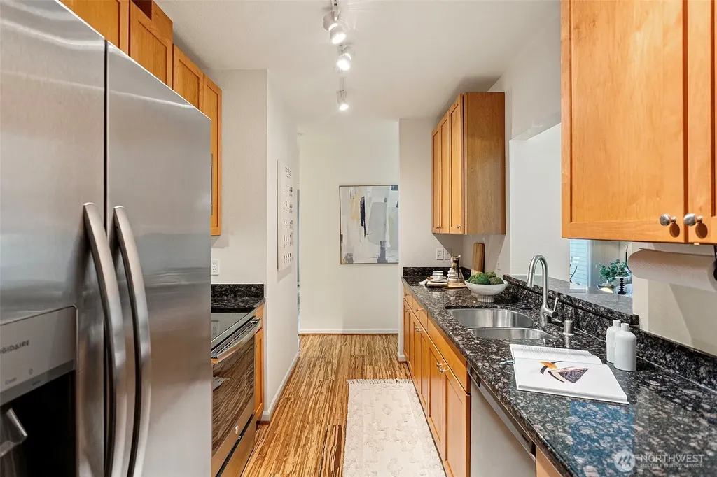 2760 76th Avenue SE Mercer Island WA 98040