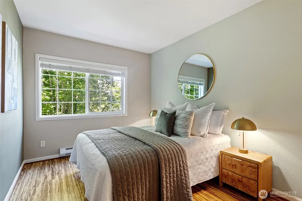 2760 76th Avenue SE Mercer Island WA 98040