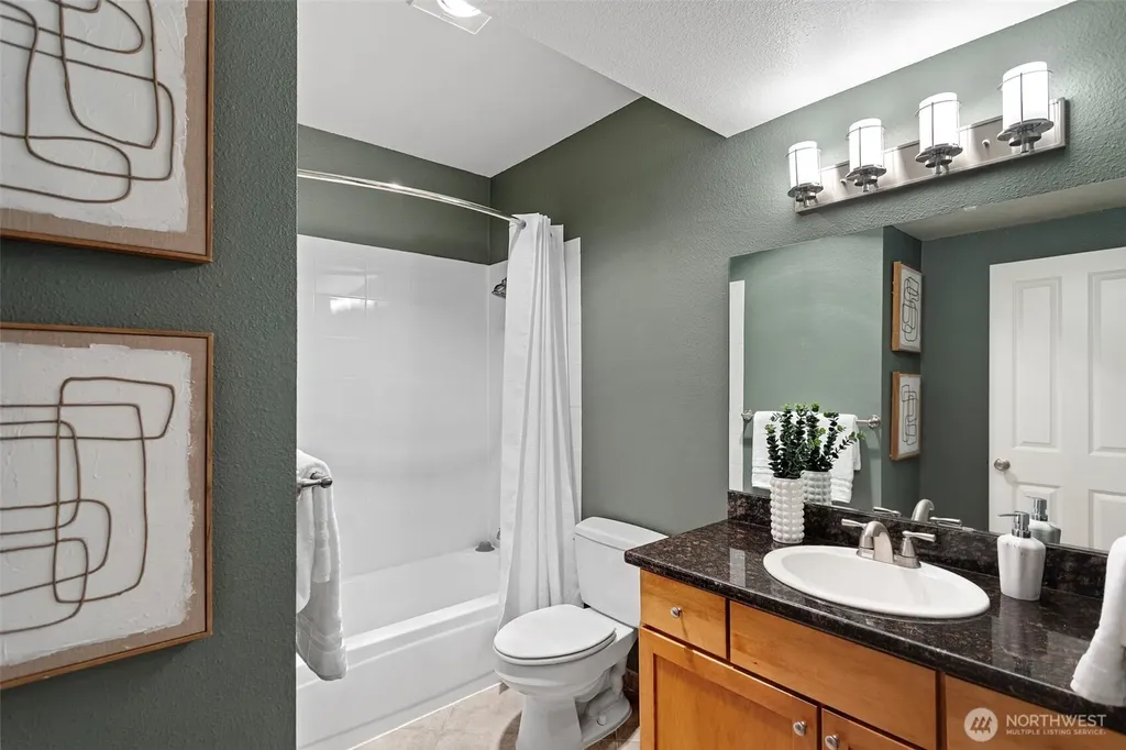 2760 76th Avenue SE Mercer Island WA 98040