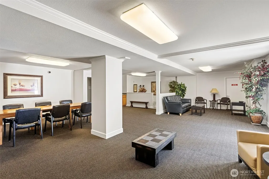 2760 76th Avenue SE Mercer Island WA 98040