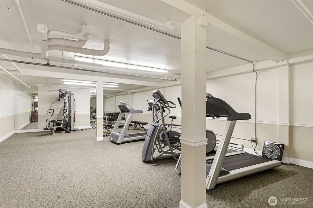 2760 76th Avenue SE Mercer Island WA 98040