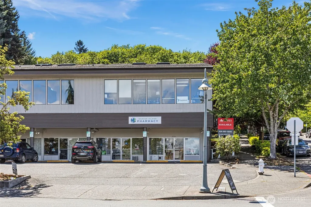 2760 76th Avenue SE Mercer Island WA 98040