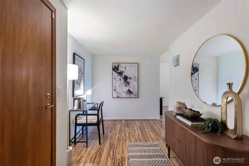 2760 76th Avenue SE Mercer Island WA 98040