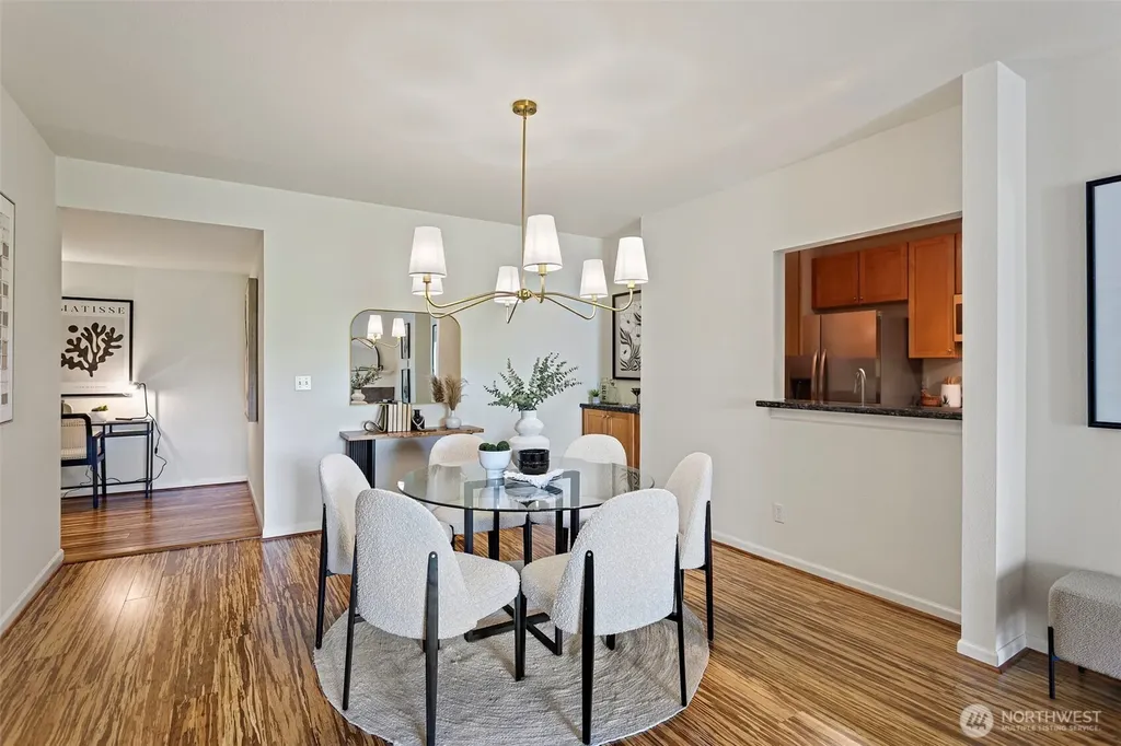 2760 76th Avenue SE Mercer Island WA 98040